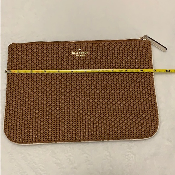 🛑SOLD🛑 Kate Spade ♠️ Large Zip Pouch ✨ - Picture 5 of 7
